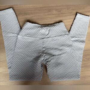 Booty By Brabants something blue croco textured leggings